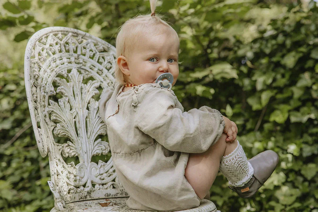 Pacifiers: The ultimate guide for newborns & parents