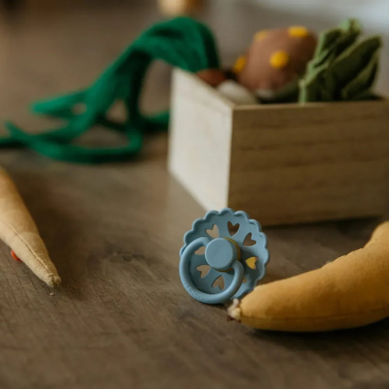 FRIGG Round Pacifier - Fairytale X H.C. Andersen