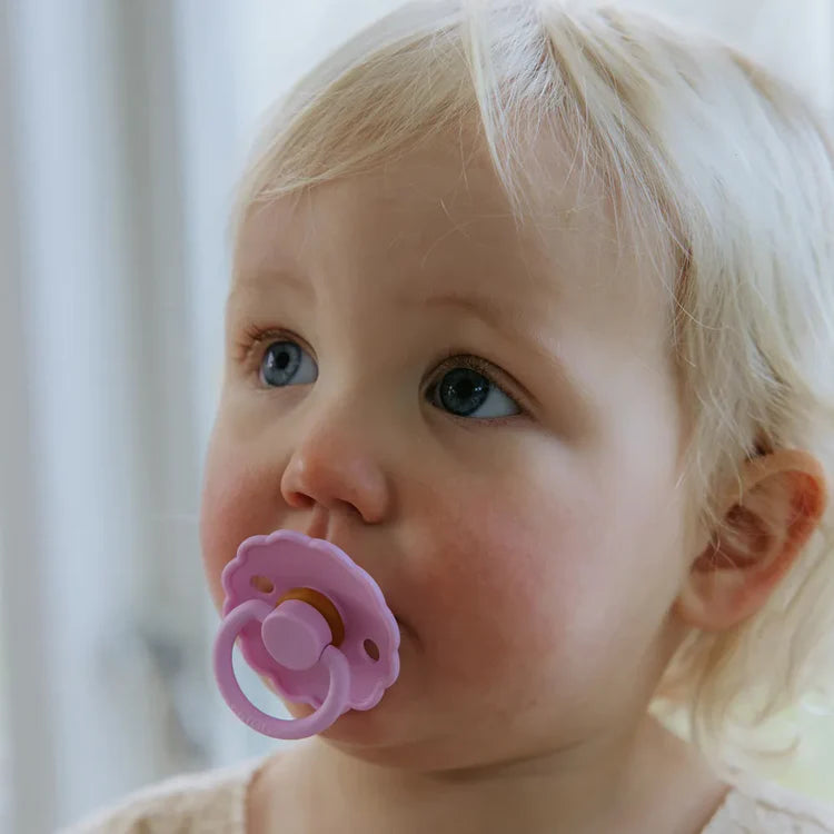 FRIGG Daisy 2-Pack Pacifiers