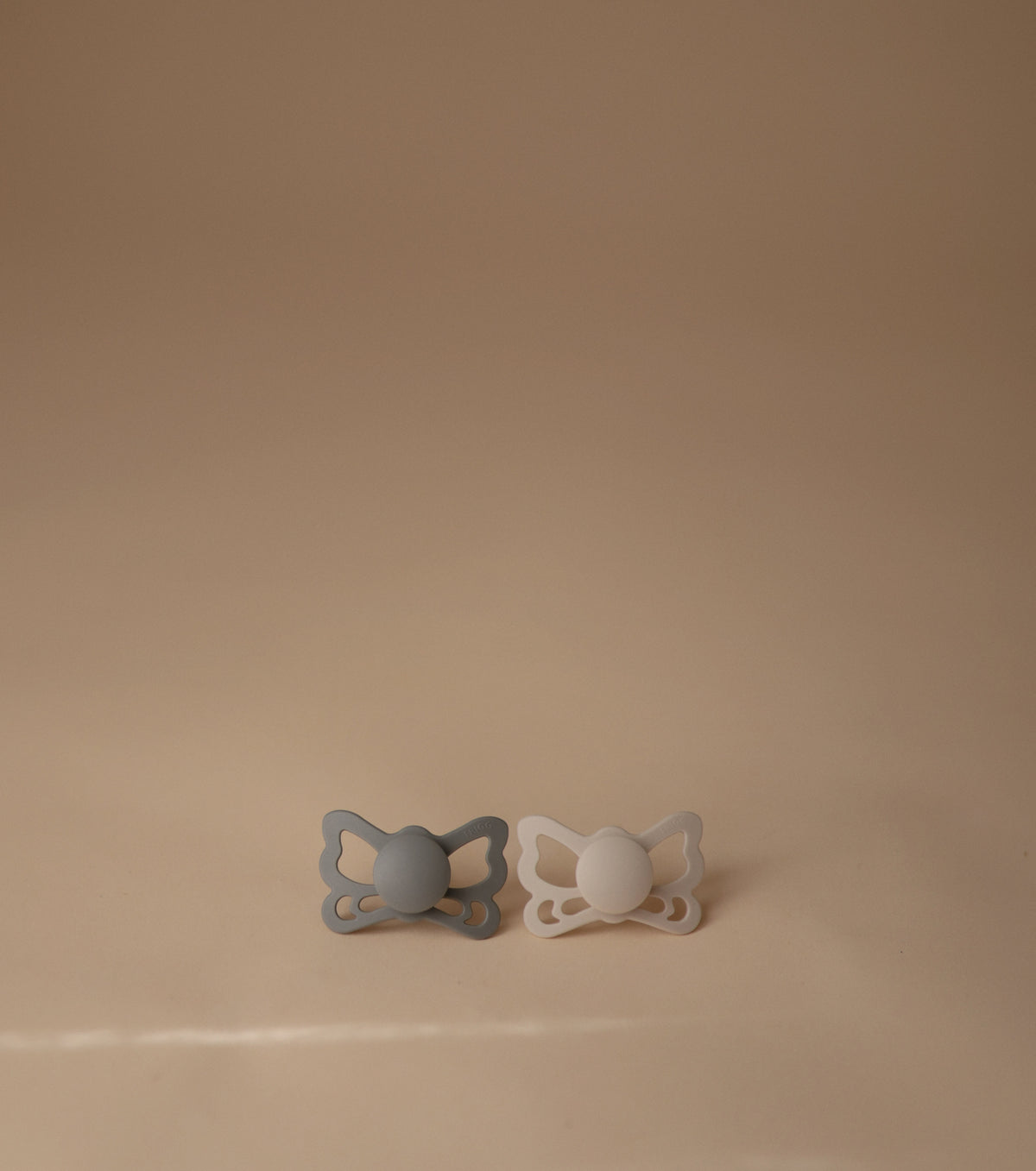 FRIGG Butterfly 2-Pack Pacifiers