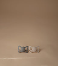 FRIGG Butterfly 2-Pack Pacifiers