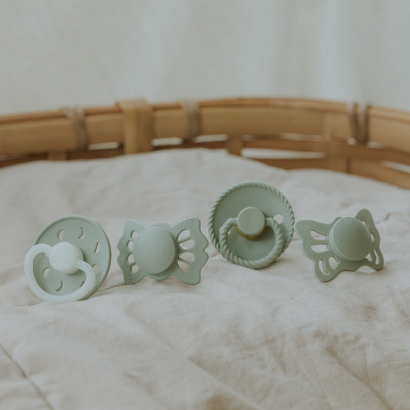 FRIGG Baby's First Pacifier - 4-Pack Moonlight Sailing