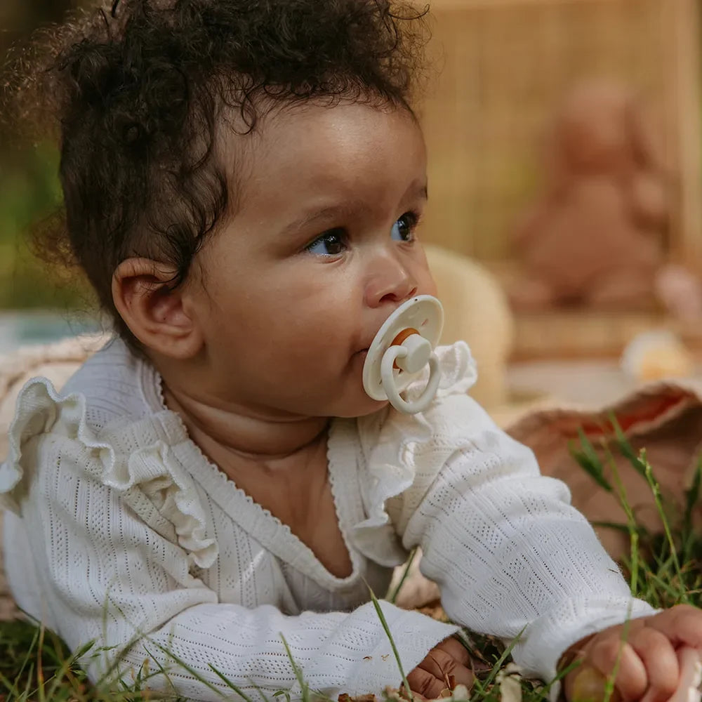 FRIGG Round Pacifier - Moon Phase