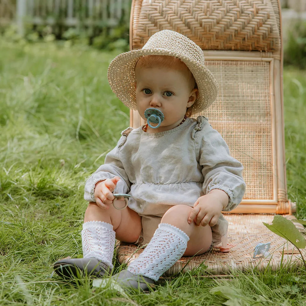 FRIGG Round Pacifier - Fairytale X H.C. Andersen