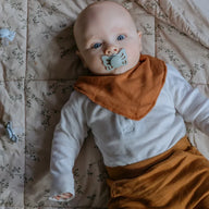 Butterfly Cream / Sage Size 1 (0â€“6 months)